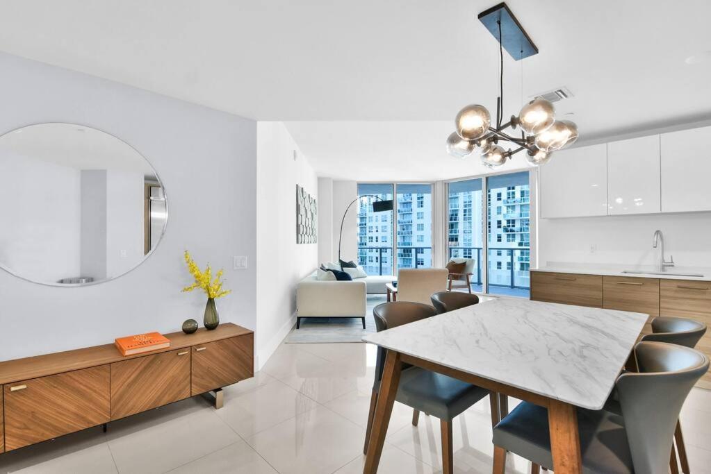 Lovely Upscale Condo Gorgeous View 2Bd 2Bath In Brickell Miami Exterior photo